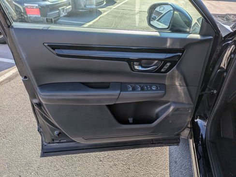 Used 2025 Honda CR-V EX-L image 14