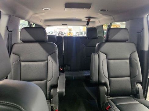 Used 2019 Chevrolet Suburban Premier AWD/4WD image 12