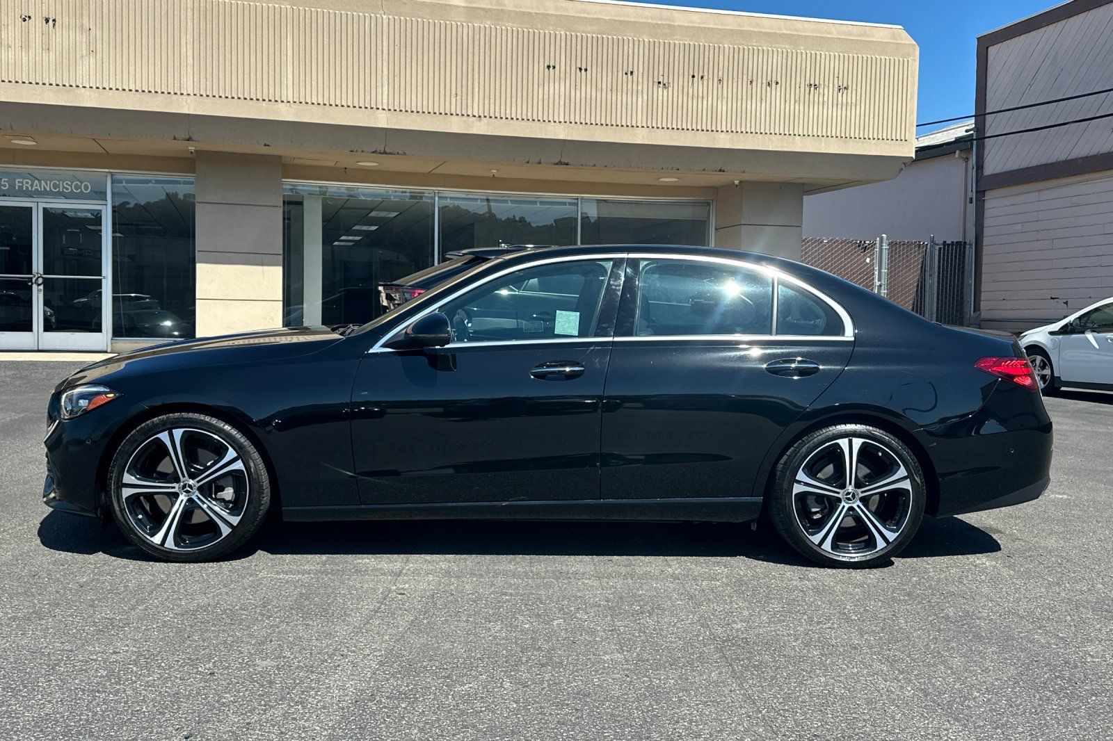 Used 2025 Mercedes-Benz C 300 Sedan image 5