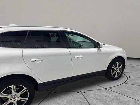 Used 2013 Volvo XC60 T6 AWD/4WD image 17