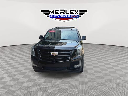 Used 2020 Cadillac Escalade ESV Luxury w/ Escalade Sport Edition AWD/4WD image 3