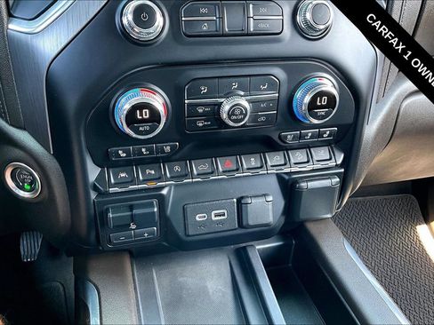 Used 2020 GMC Sierra 1500 Denali w/ Denali Ultimate Package AWD/4WD image 17
