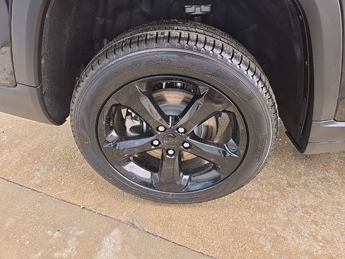 New 2025 Jeep Grand Cherokee L Limited w/ Luxury Tech Group II image 23