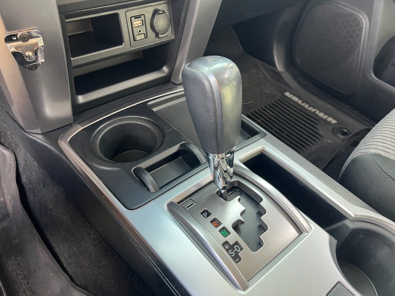 Used 2018 Toyota 4Runner SR5 RWD image 11