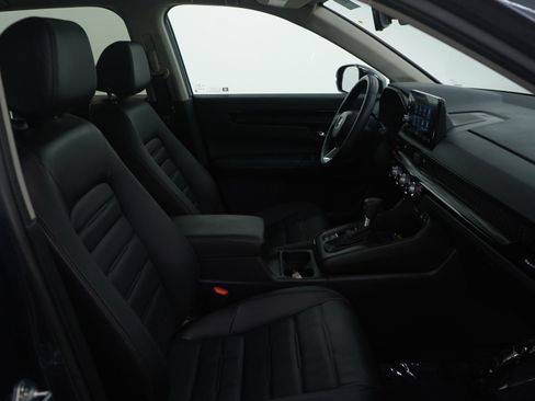 Used 2025 Honda CR-V EX-L image 11