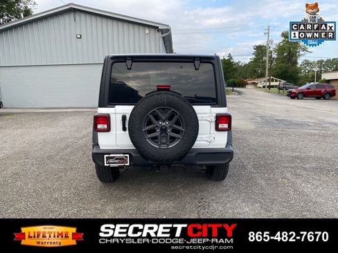 Used 2025 Jeep Wrangler Sport AWD/4WD image 6