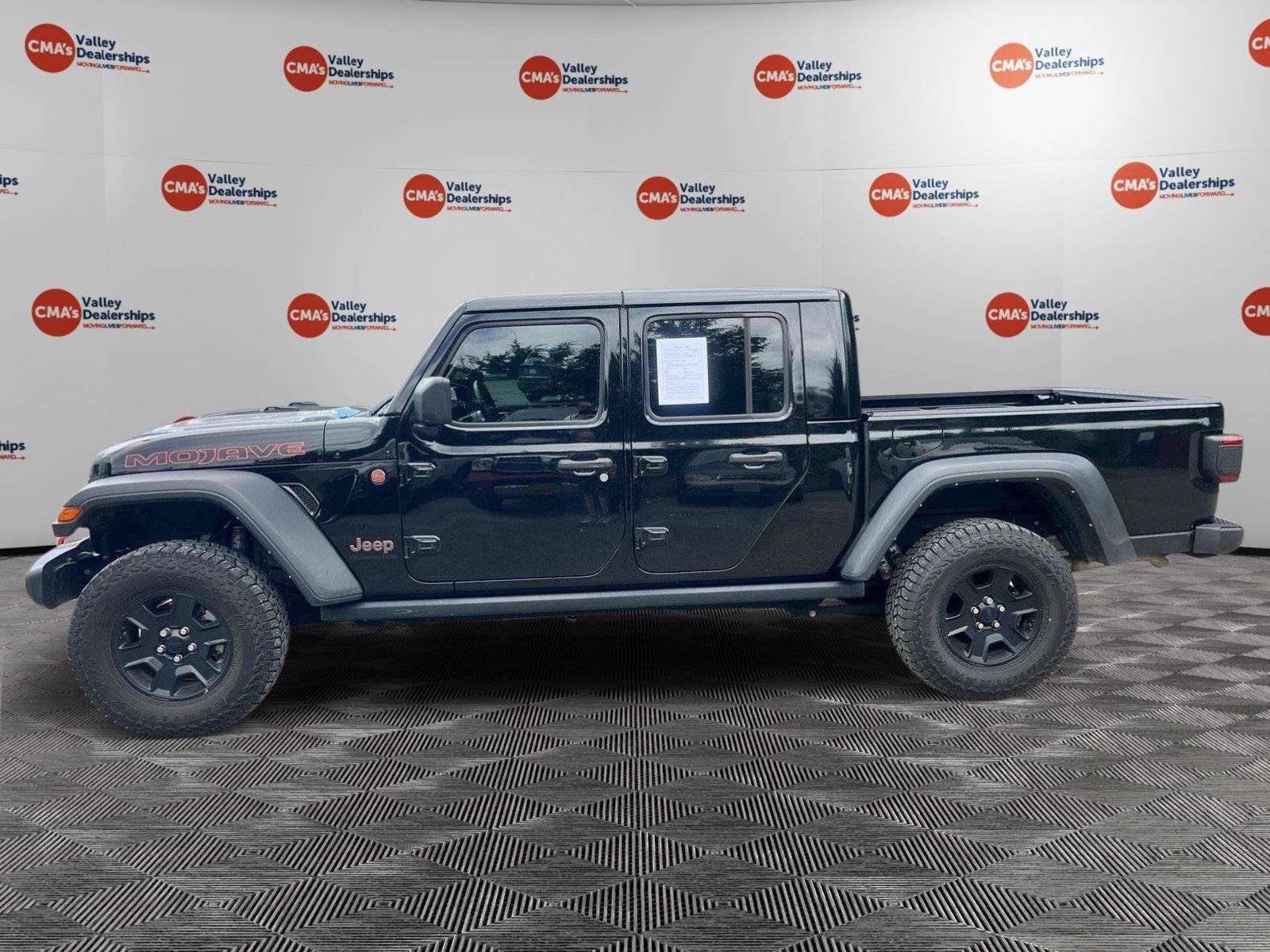 Used 2022 Jeep Gladiator Mojave w/ LED Lighting Group AWD/4WD image 2