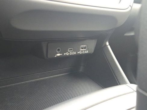 Certified 2025 Subaru Crosstrek 2.0i Premium image 18