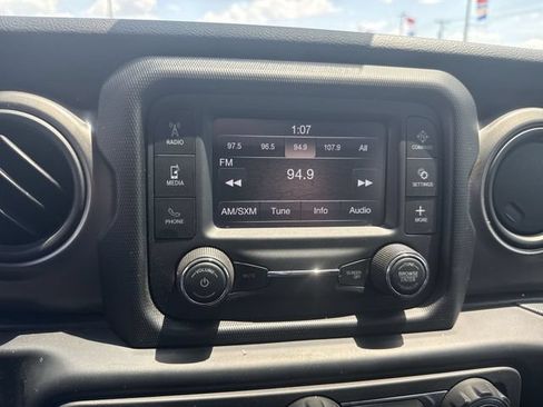 Used 2021 Jeep Gladiator Sport AWD/4WD image 14