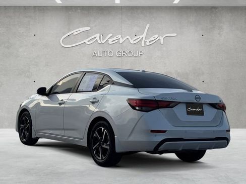 Used 2024 Nissan Sentra SV FWD image 14