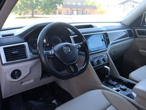 Used 2018 Volkswagen Atlas SEL AWD/4WD image 15