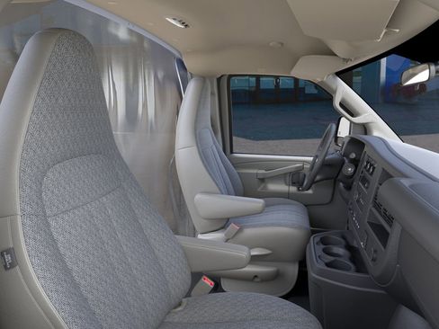 New 2026 Chevrolet Express 4500 w/ Power Convenience Package image 17