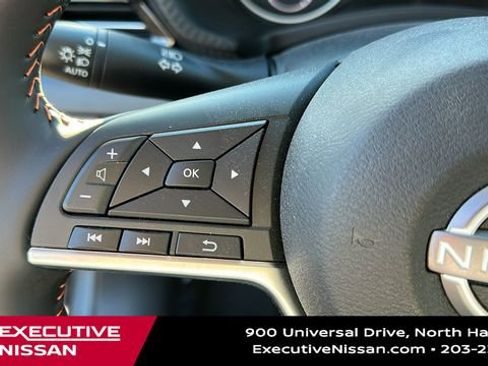 Certified 2025 Nissan Sentra SR image 11