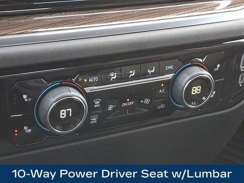 Used 2024 Chevrolet Silverado 1500 LT image 19