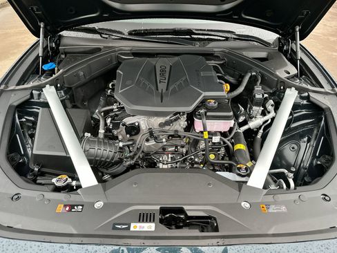 Used 2024 Genesis G70 2.5T image 23