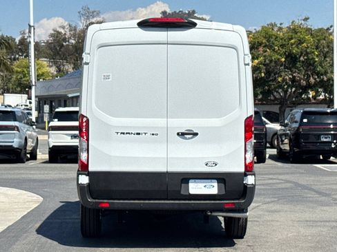 New 2026 Ford Transit 150 148 Medium Roof w/ Load Area Protection Package RWD image 4