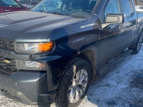 Used 2019 Chevrolet Silverado 1500 Custom w/ Custom Value Package image 7