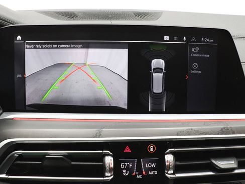 Used 2022 BMW X7 xDrive40i w/ Premium Package image 40