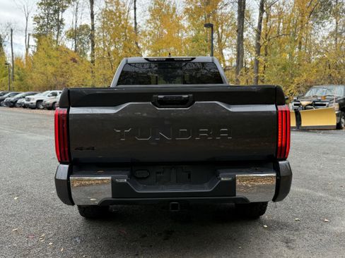 Used 2023 Toyota Tundra SR5 image 9