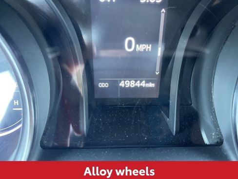 Used 2024 Toyota Camry SE image 24