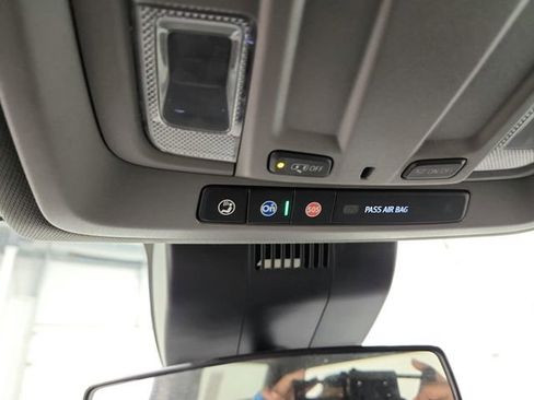 Used 2023 Chevrolet Silverado 1500 Custom w/ LPO, Dark Essentials Package RWD image 18