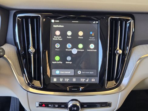 New 2026 Volvo V60 B5 Cross Country Plus w/ Climate Package image 19