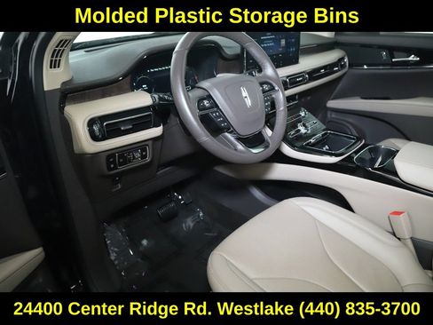 Used 2023 Lincoln Nautilus Reserve w/ Cargo Utility Package AWD/4WD image 18