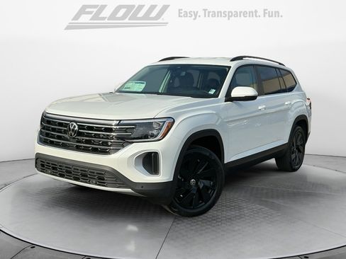 New 2026 Volkswagen Atlas SE AWD/4WD image 3