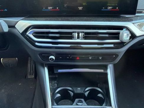 Used 2023 BMW 330i Sedan w/ M Sport Package RWD image 15