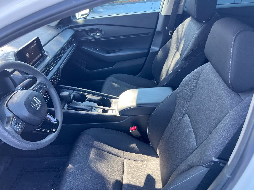 Used 2023 Honda Accord EX image 12