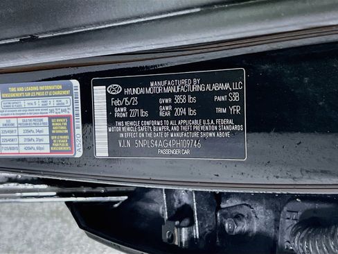 Used 2023 Hyundai Elantra SEL w/ Convenience Package FWD image 31