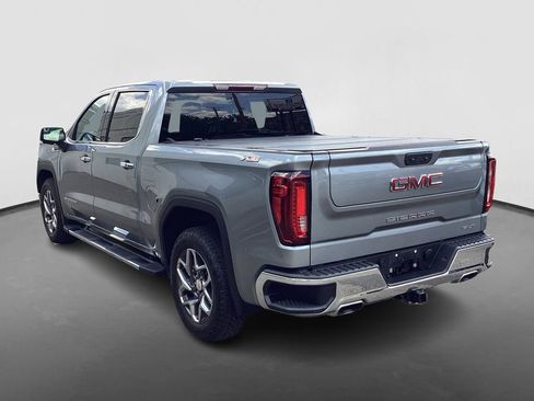 Used 2023 GMC Sierra 1500 SLT w/ SLT Premium Package AWD/4WD image 7
