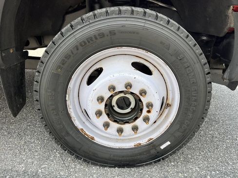 Used 2019 Ford F550 4x4 Regular Cab Super Duty image 10