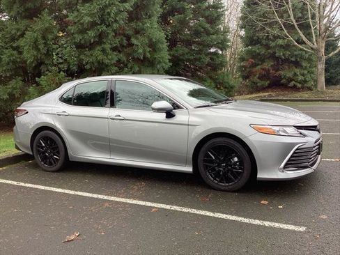 Certified 2024 Toyota Camry XLE image 6