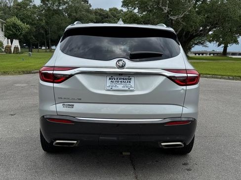 Used 2020 Buick Enclave Essence FWD image 4