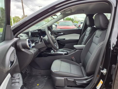 New 2026 Chevrolet Trax LT FWD image 13