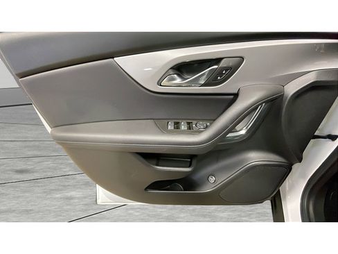 Used 2022 Chevrolet Blazer LT AWD/4WD image 10