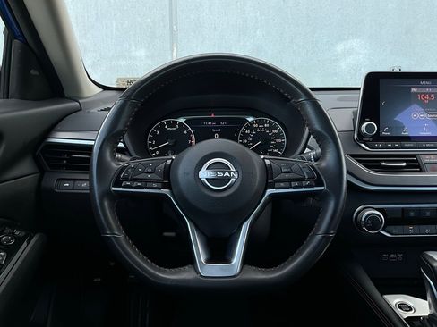 Used 2025 Nissan Altima 2.5 SR image 30