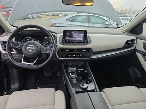 Certified 2024 Nissan Rogue SV w/ SV Premium Package image 9