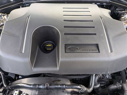 Used 2024 Land Rover Defender 110 X-Dynamic SE image 20