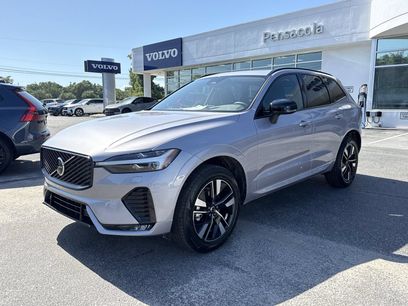 New 2026 Volvo XC60 B5 Core w/ Climate Package