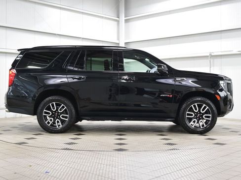 Used 2024 GMC Yukon AT4 AWD/4WD image 9
