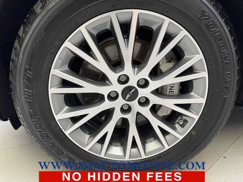 Used 2025 Genesis GV80 2.5T Standard AWD/4WD image 9