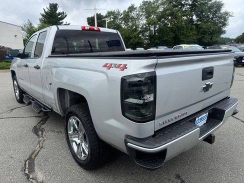 Used 2018 Chevrolet Silverado 1500 Custom w/ Custom Value Package AWD/4WD image 3