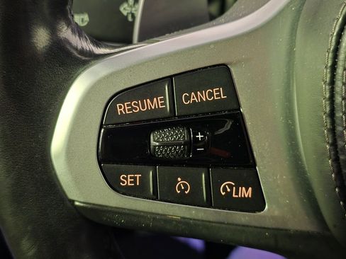 Used 2021 BMW X5 xDrive40i w/ M Sport Package image 18