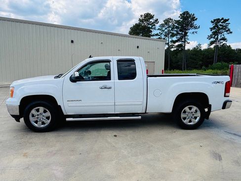 Used 2011 GMC Sierra 1500 SLE w/ Power Tech Package image 4