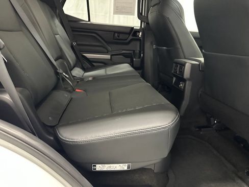 Used 2026 Toyota 4Runner TRD Off-Road Premium AWD/4WD image 53