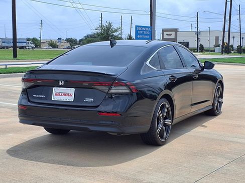 Used 2024 Honda Accord Sport image 7