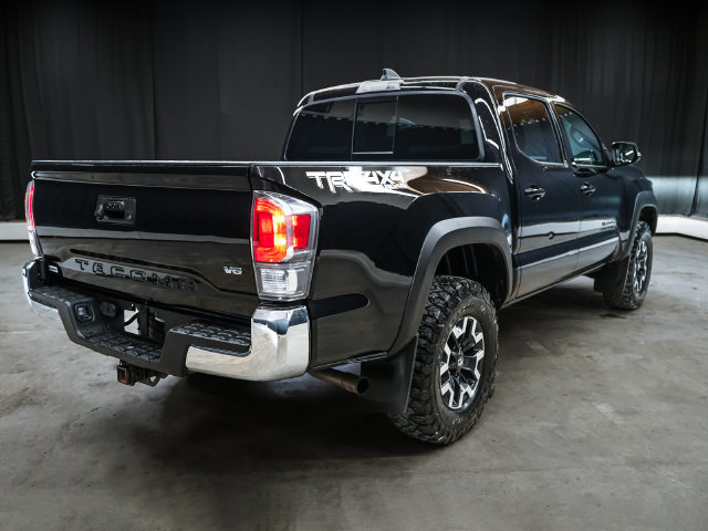 Used 2023 Toyota Tacoma TRD Off-Road AWD/4WD image 6