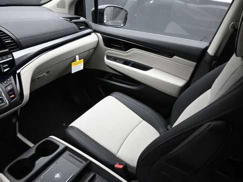 New 2026 Honda Odyssey Elite image 11